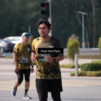 Runner Photo 6799428