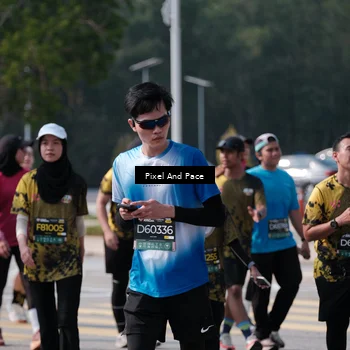 Runner Photo 6799450