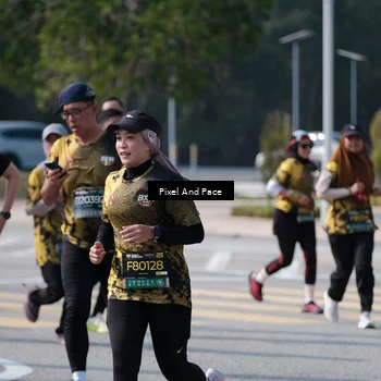 Runner Photo 6799499