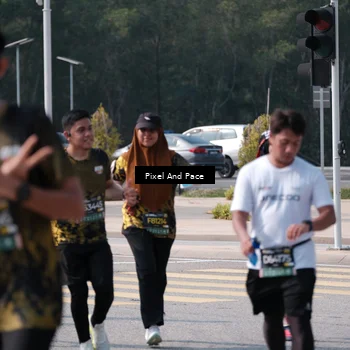 Runner Photo 6799530