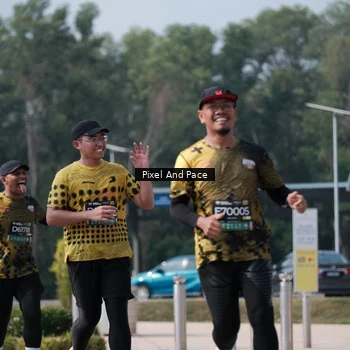 Runner Photo 6799643