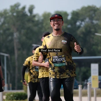 Runner Photo 6799650