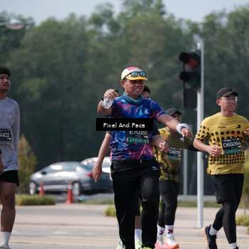 Runner Photo 6799678