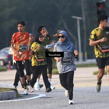 Runner Photo 6799689