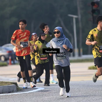Runner Photo 6799718