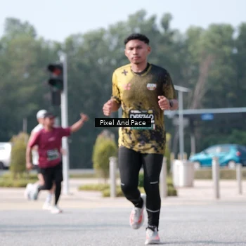 Runner Photo 6799721