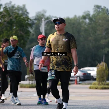 Runner Photo 6799723