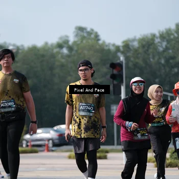 Runner Photo 6799774