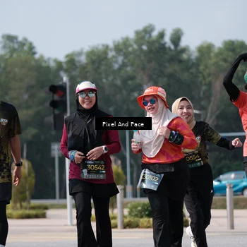 Runner Photo 6799775