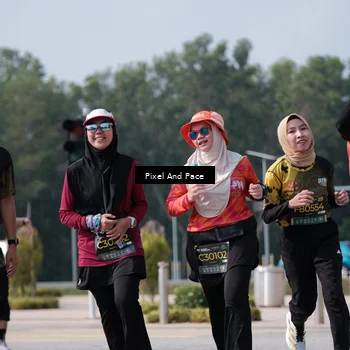 Runner Photo 6799796