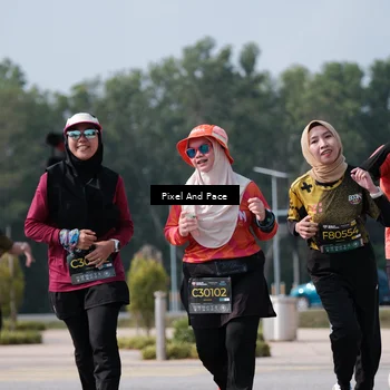 Runner Photo 6799802