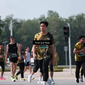 Runner Photo 6799834