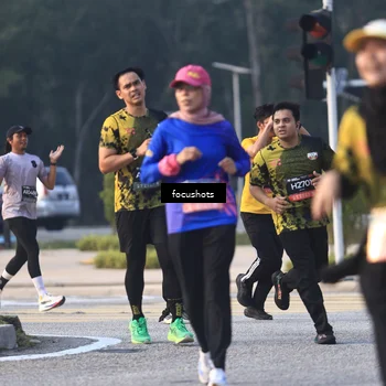 Runner Photo 6799990