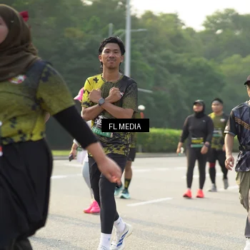 Runner Photo 6799991