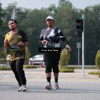 Runner Photo 6799995