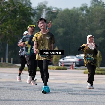 Runner Photo 6799996