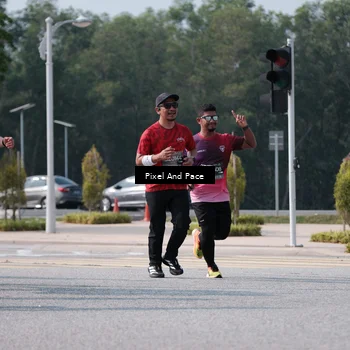 Runner Photo 6800014