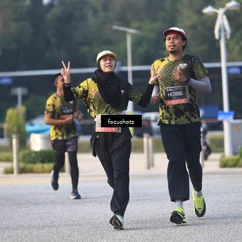 Runner Photo 6800023