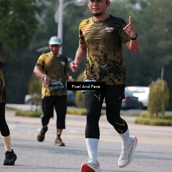 Runner Photo 6800074