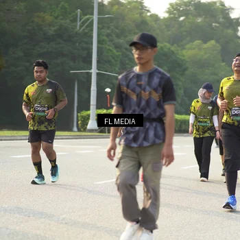 Runner Photo 6800089