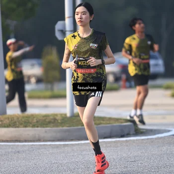 Runner Photo 6800098