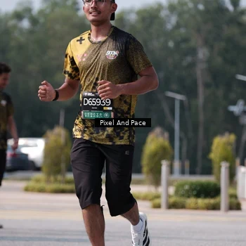 Runner Photo 6800113