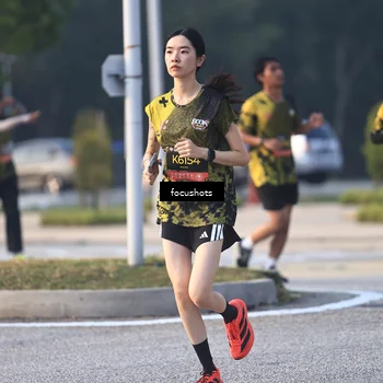 Runner Photo 6800136