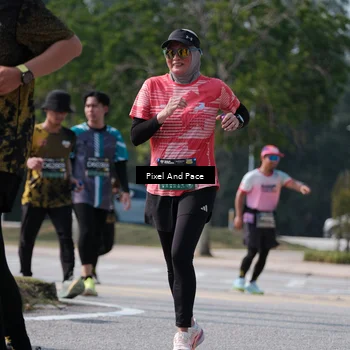 Runner Photo 6800148