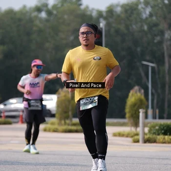 Runner Photo 6800194