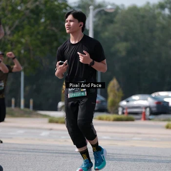 Runner Photo 6800201