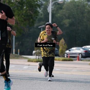 Runner Photo 6800212
