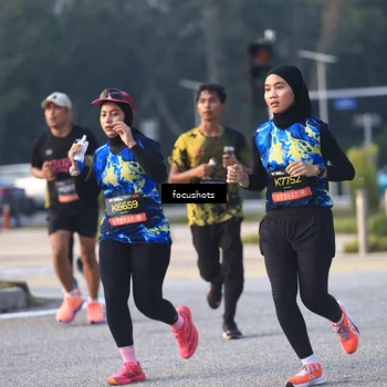 Runner Photo 6800219