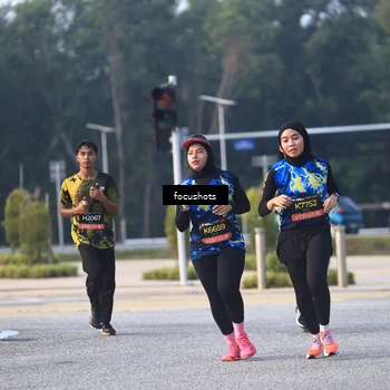 Runner Photo 6800220