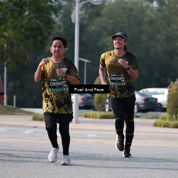 Runner Photo 6800222