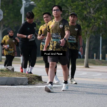 Runner Photo 6800253