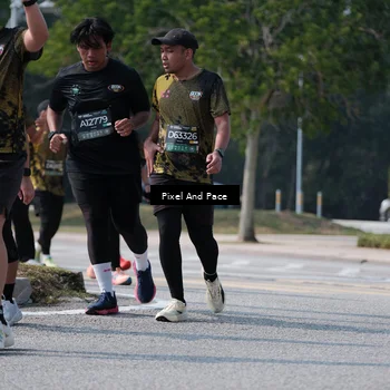 Runner Photo 6800264