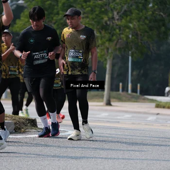 Runner Photo 6800281