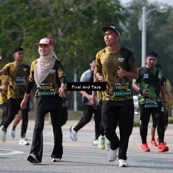 Runner Photo 6800282