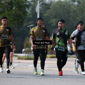 Runner Photo 6800294