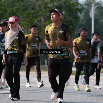 Runner Photo 6800295