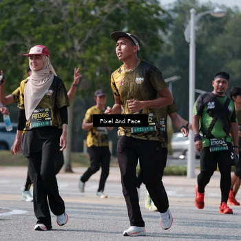 Runner Photo 6800296
