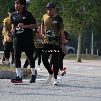 Runner Photo 6800300