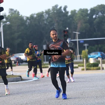 Runner Photo 6800312