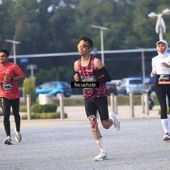 Runner Photo 6800313
