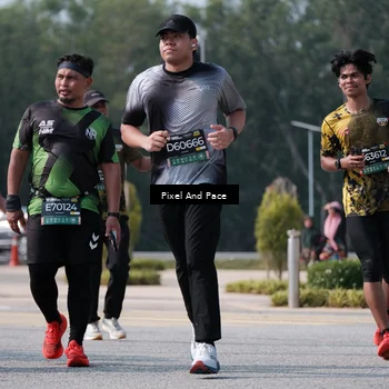 Runner Photo 6800332