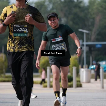 Runner Photo 6800336