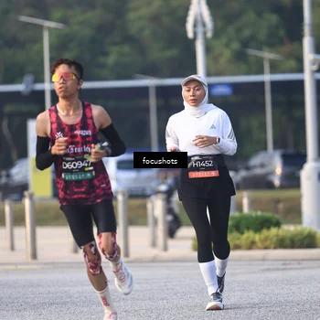 Runner Photo 6800349