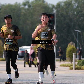Runner Photo 6800393