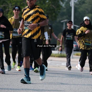 Runner Photo 6800531