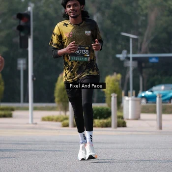 Runner Photo 6800544